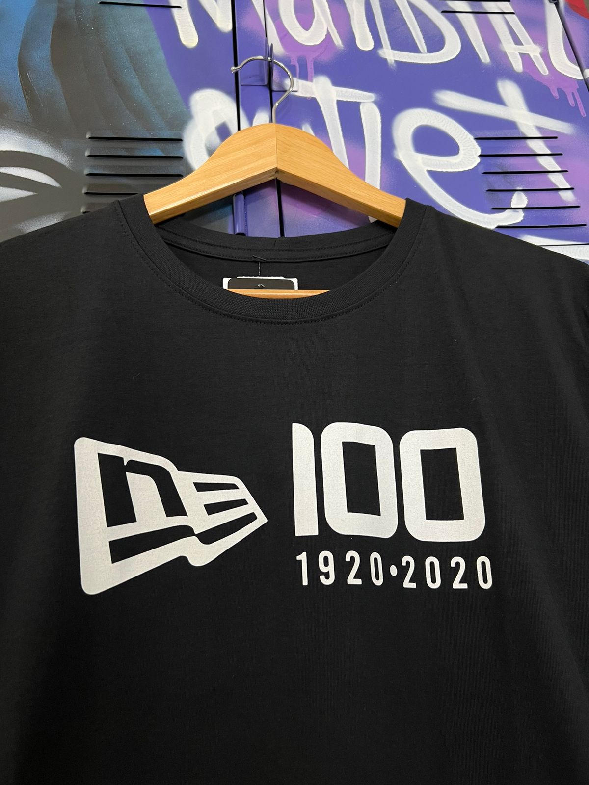 Camiseta New Era Preto