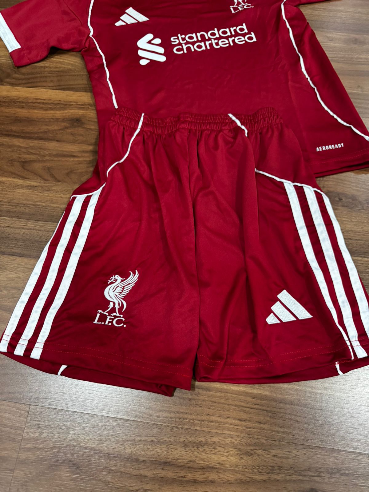 Conjunto Infantil Liverpool I 25/26 Adidas Vermelho