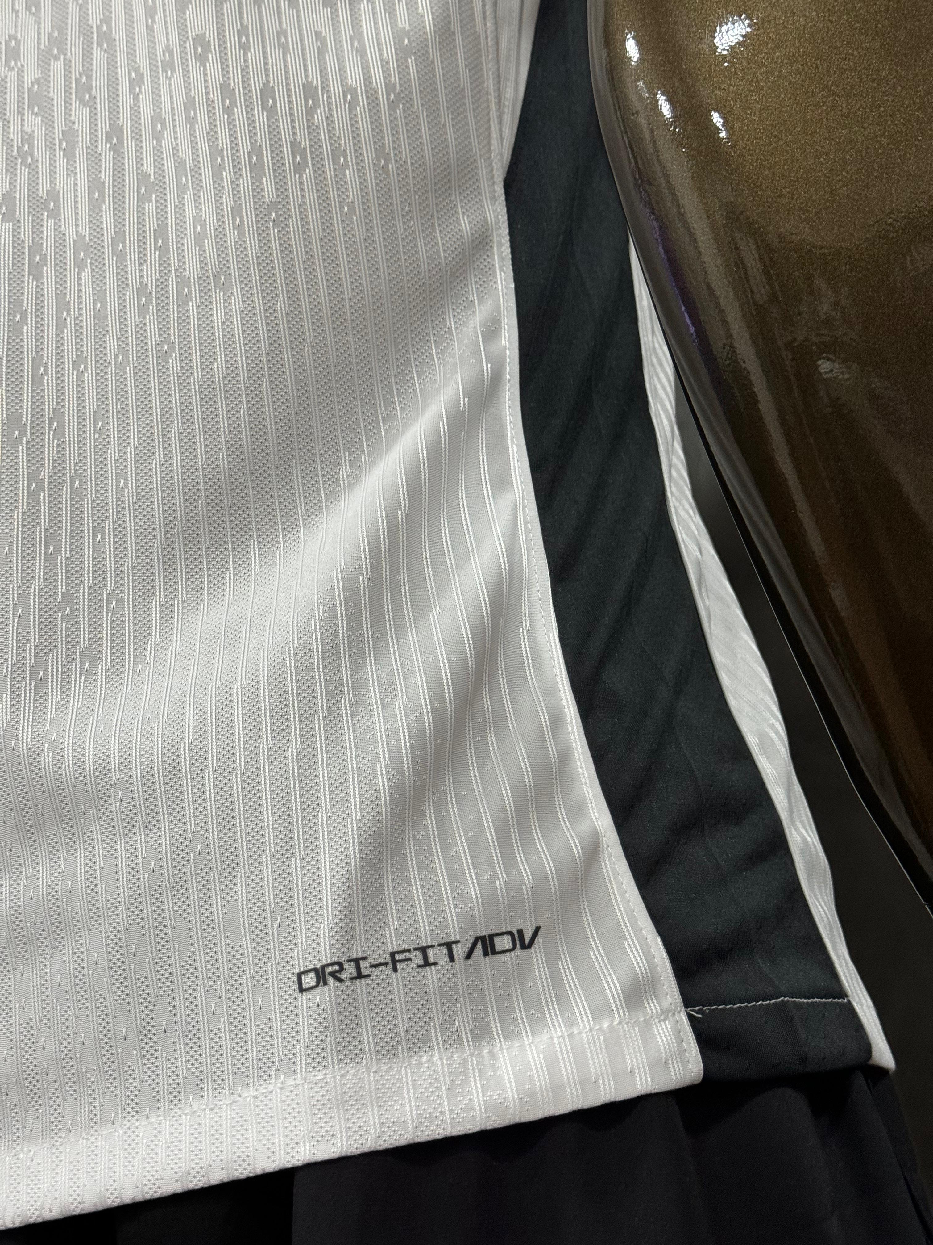 Modelo Jogador Corinthians I 2025/26 Nike Branco