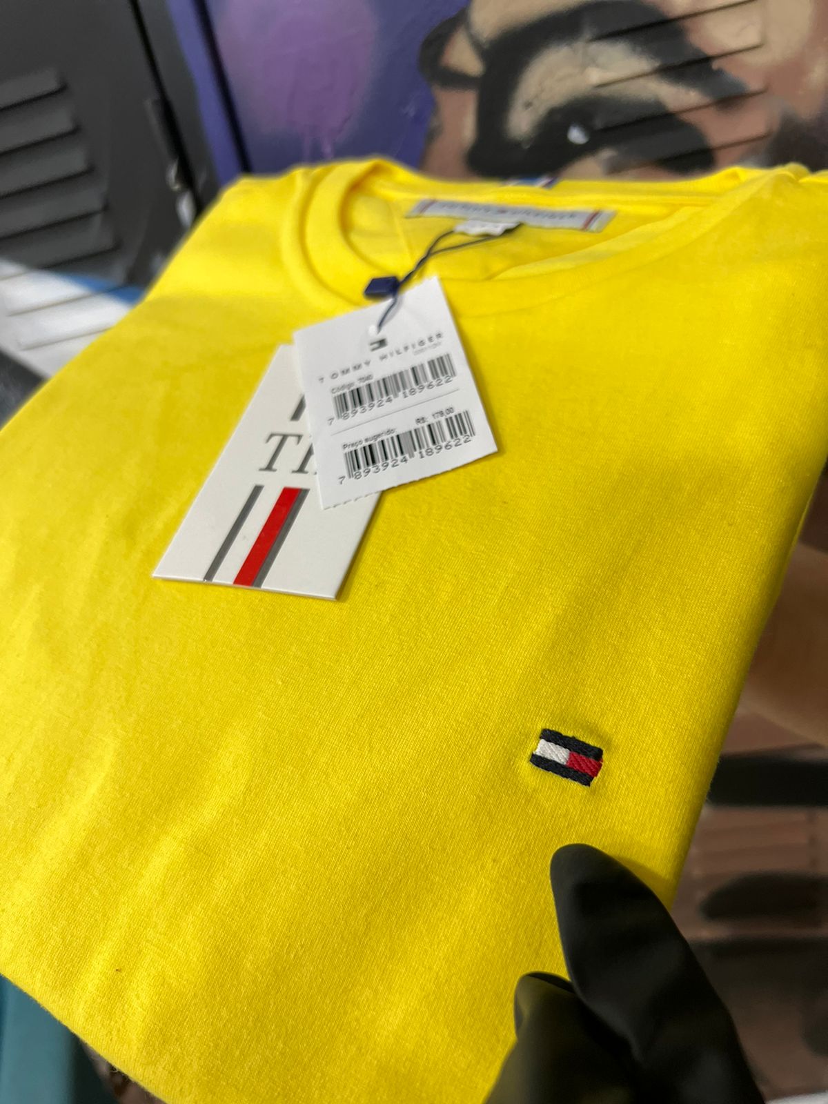 Camiseta Linha Griff Tommy Amarelo