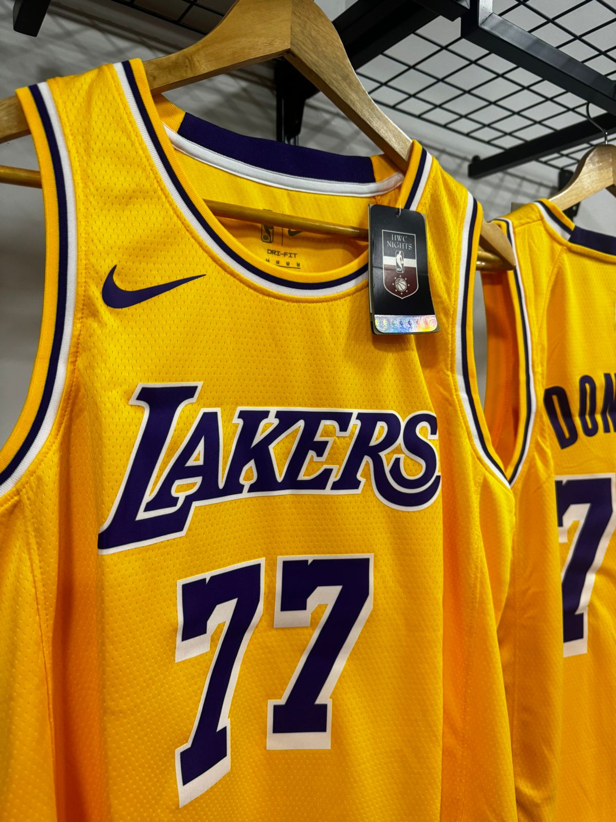 Regata NBA Luka Doncic Nike Amarelo