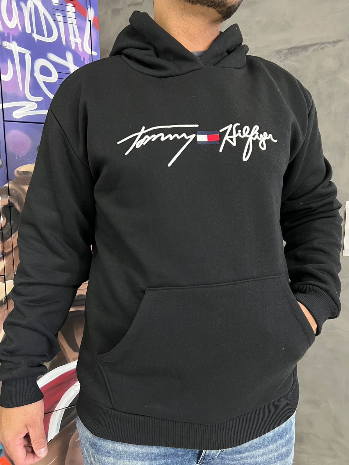 Blusa Moletom Tommy Preto