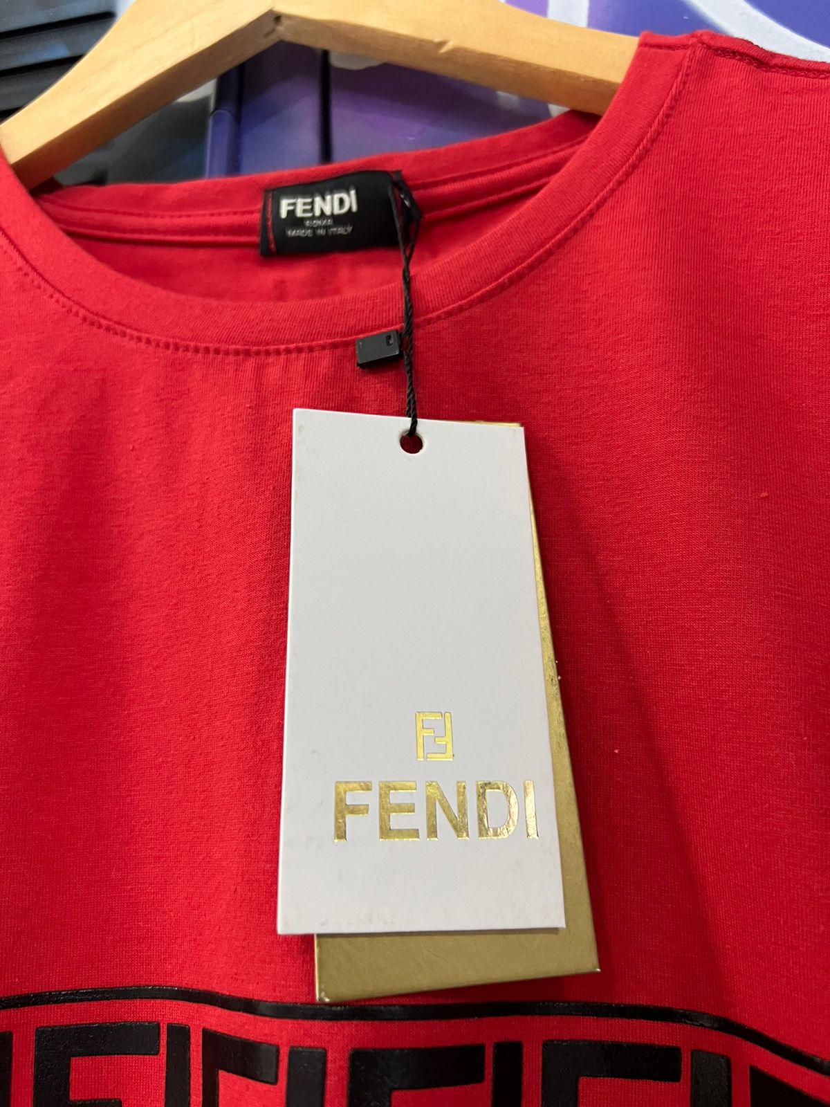 Camiseta Linha Griff Fendi Vermelho
