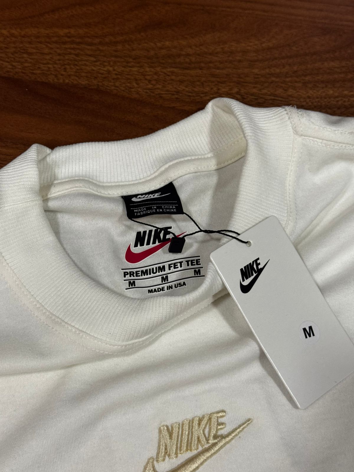 Camiseta Overzise Nike Off white