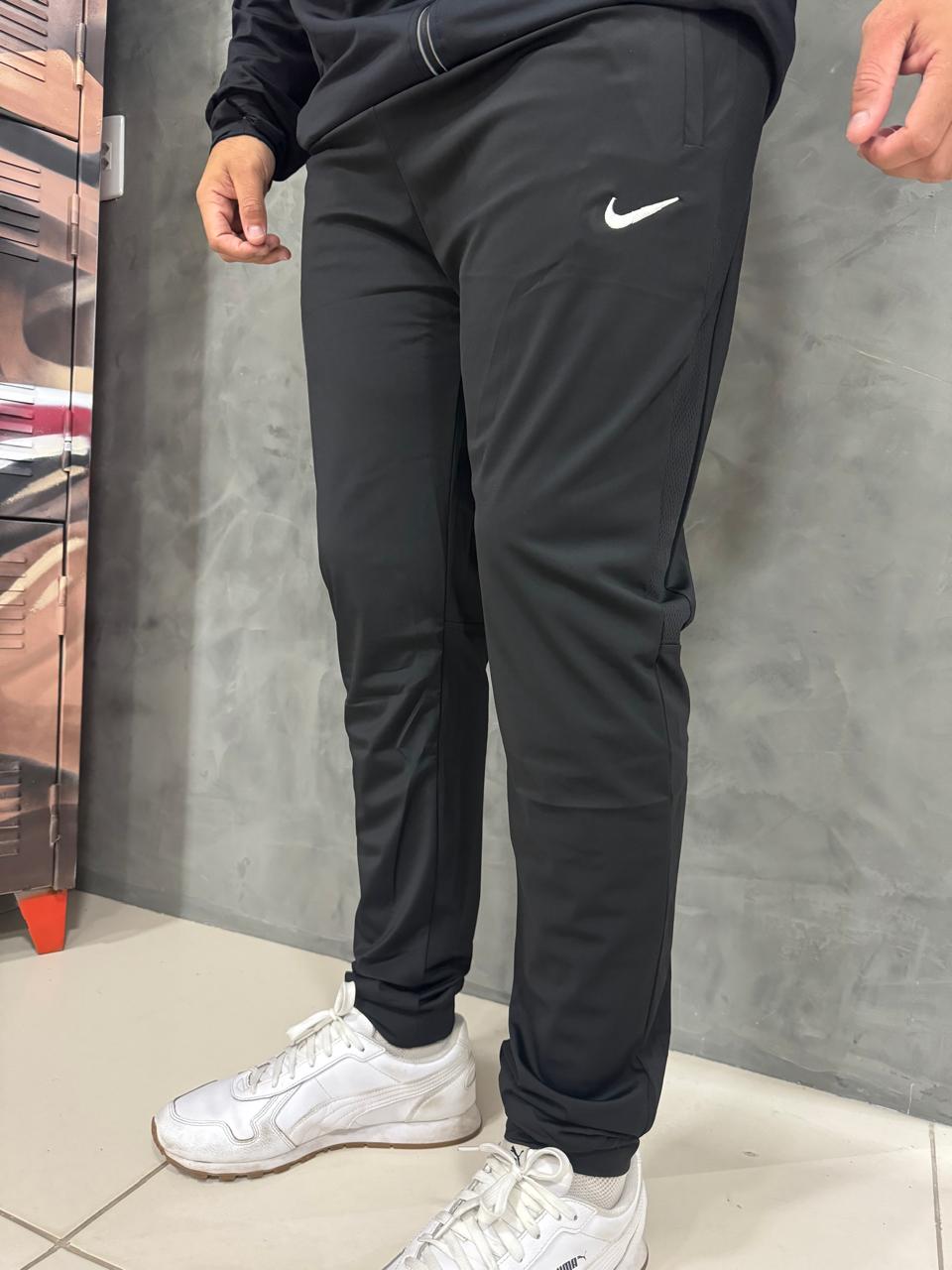 Calça Poliamida Nike Preto