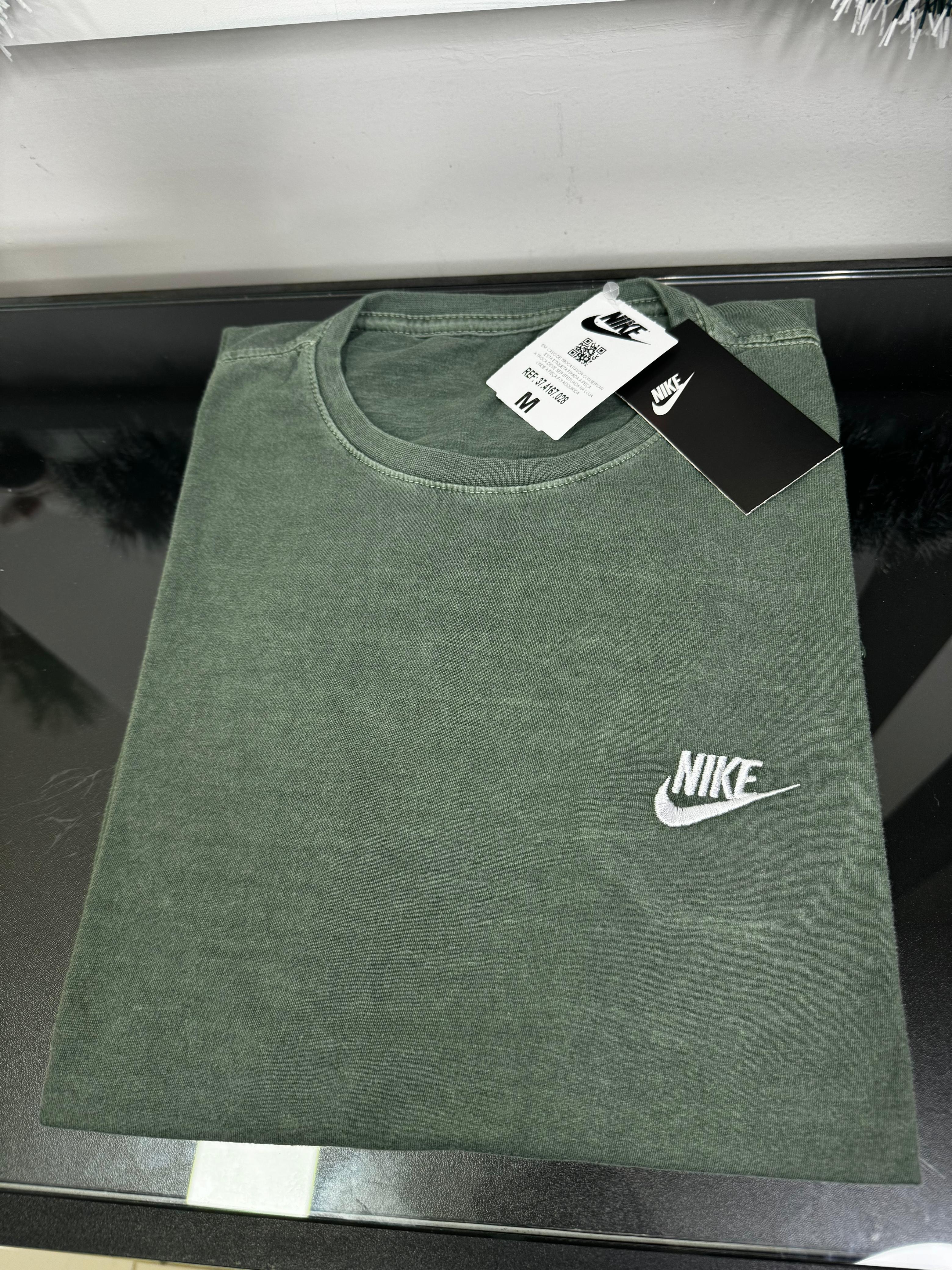 Camiseta Estonada Nike Verde