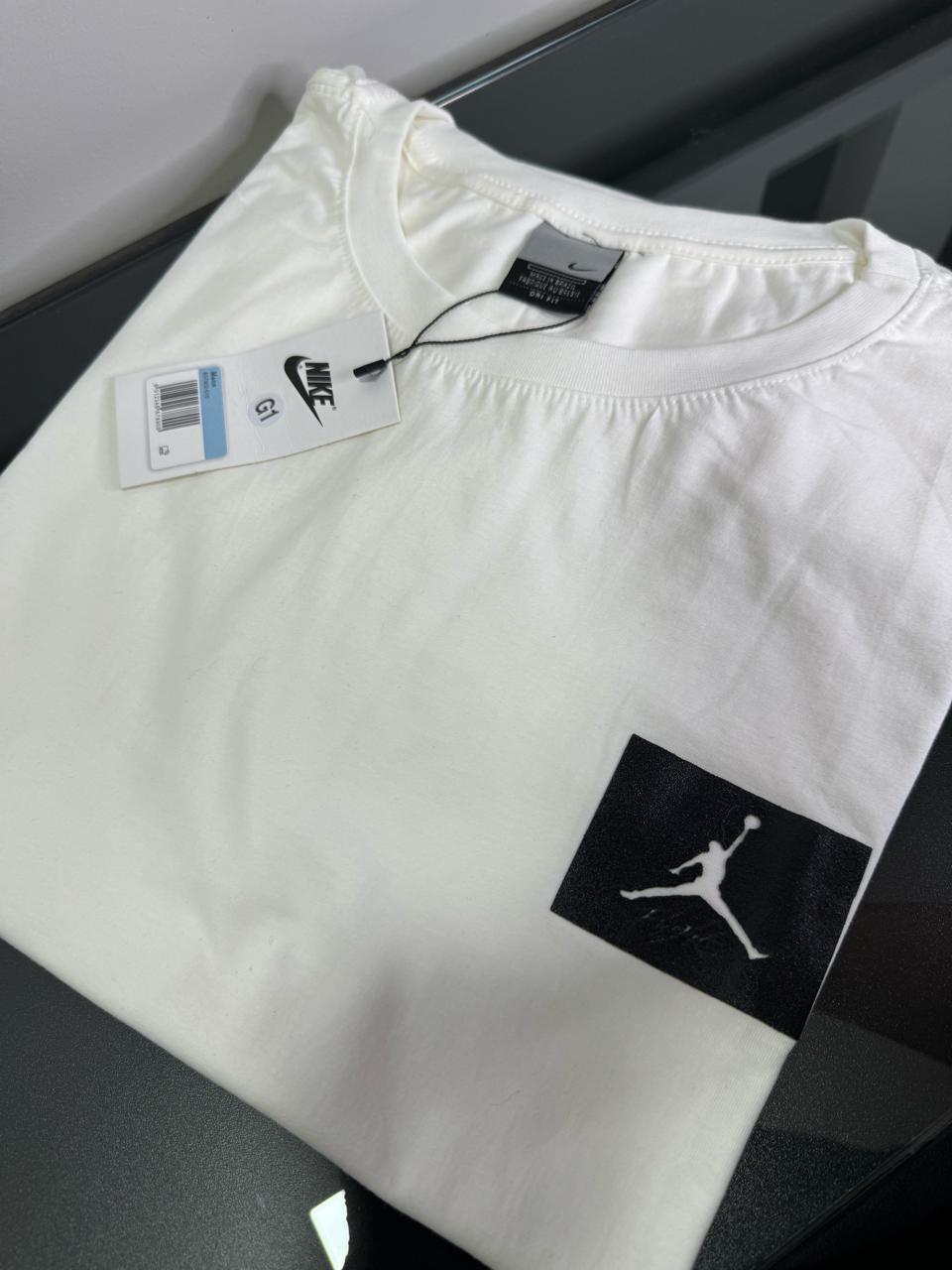 Camiseta plus size Jordan Branco