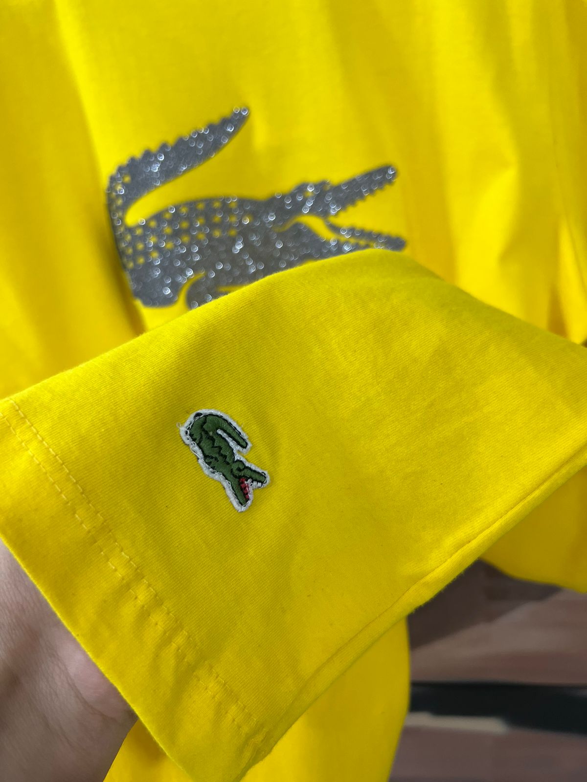 Camiseta Linha Griff Lacoste Amarelo