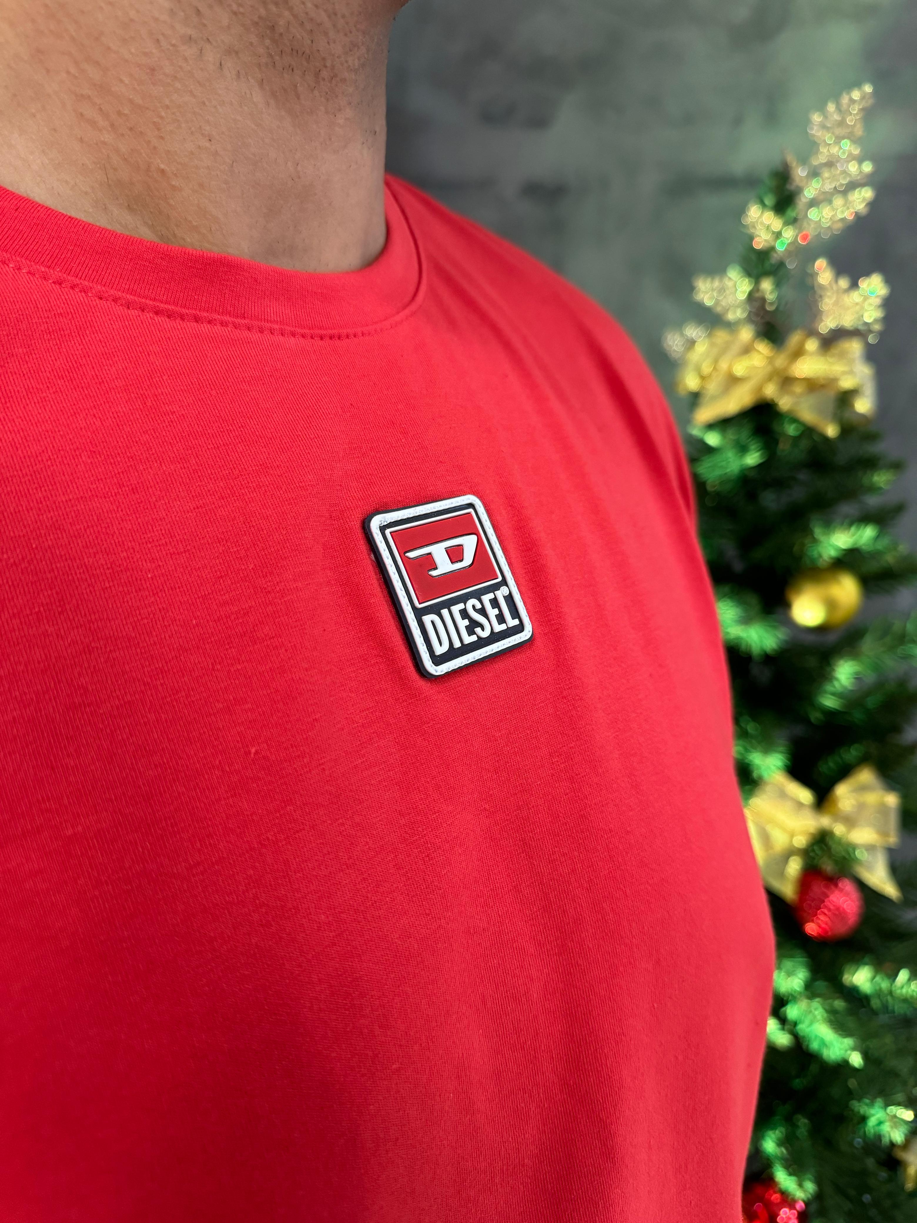 Camiseta Linha Griff Diesel Vermelho