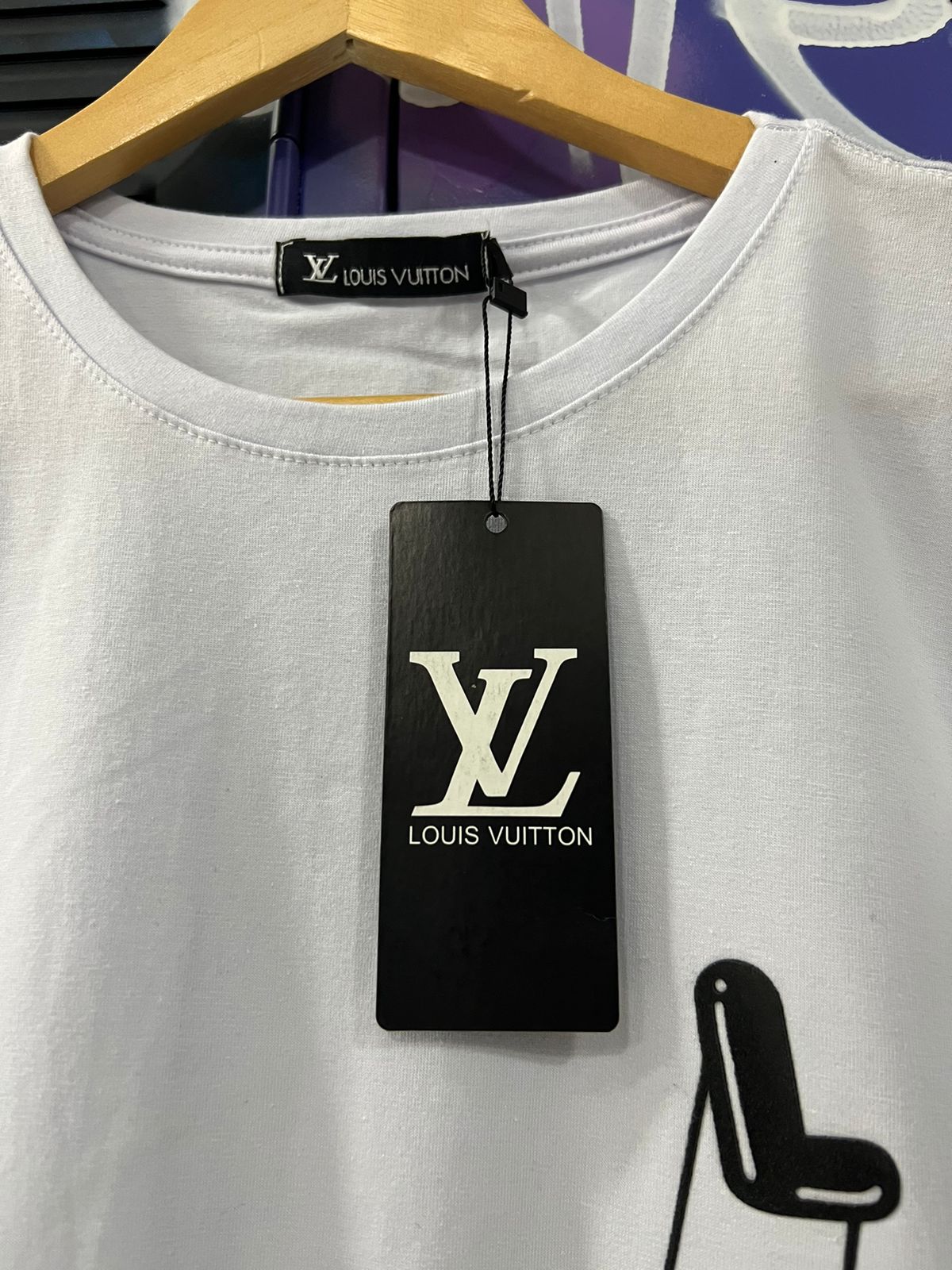 Camiseta Linha Griff Louis Vuitton Branco