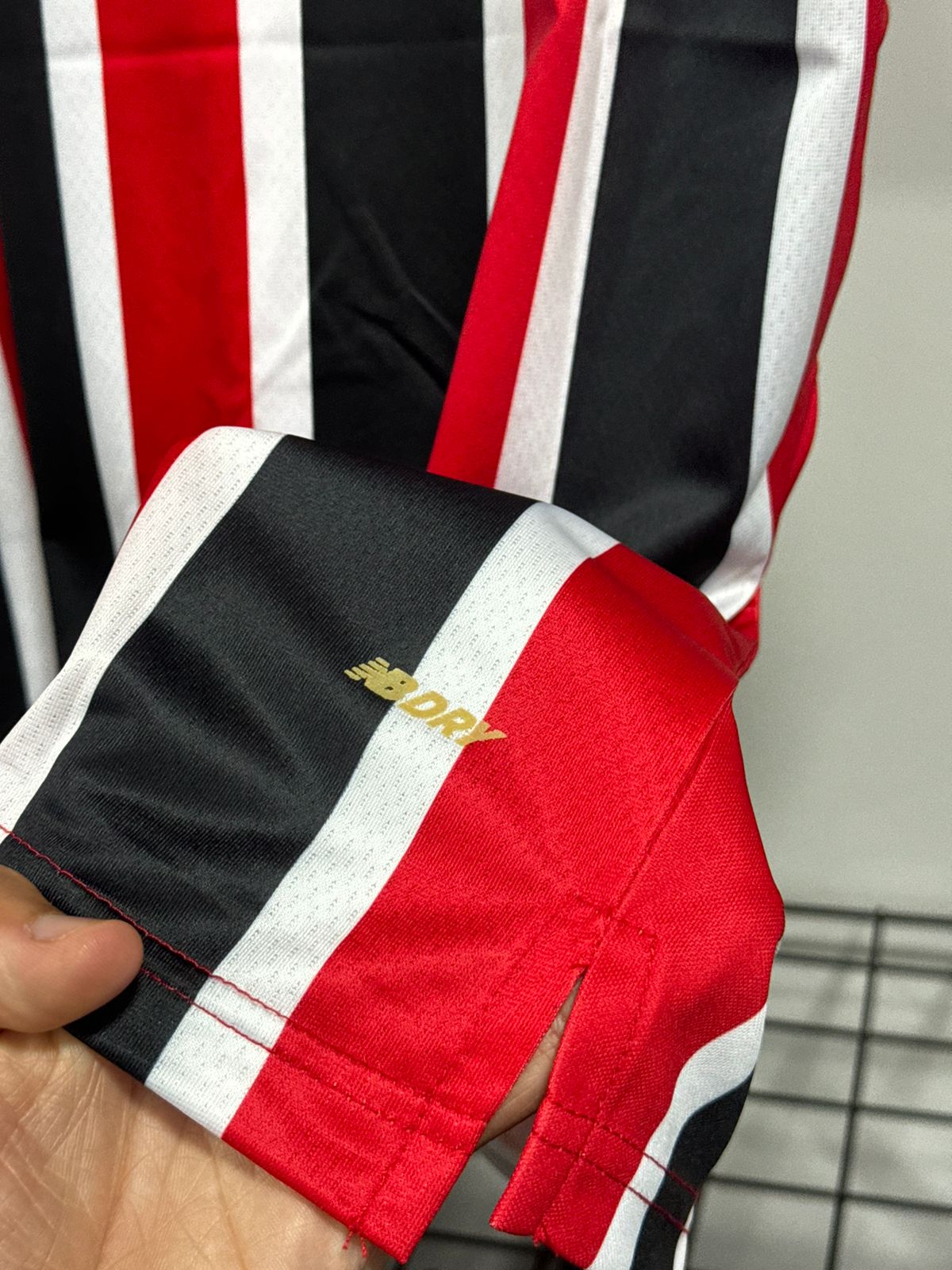 Camisa São Paulo II 25/26 New Balance Vermelha