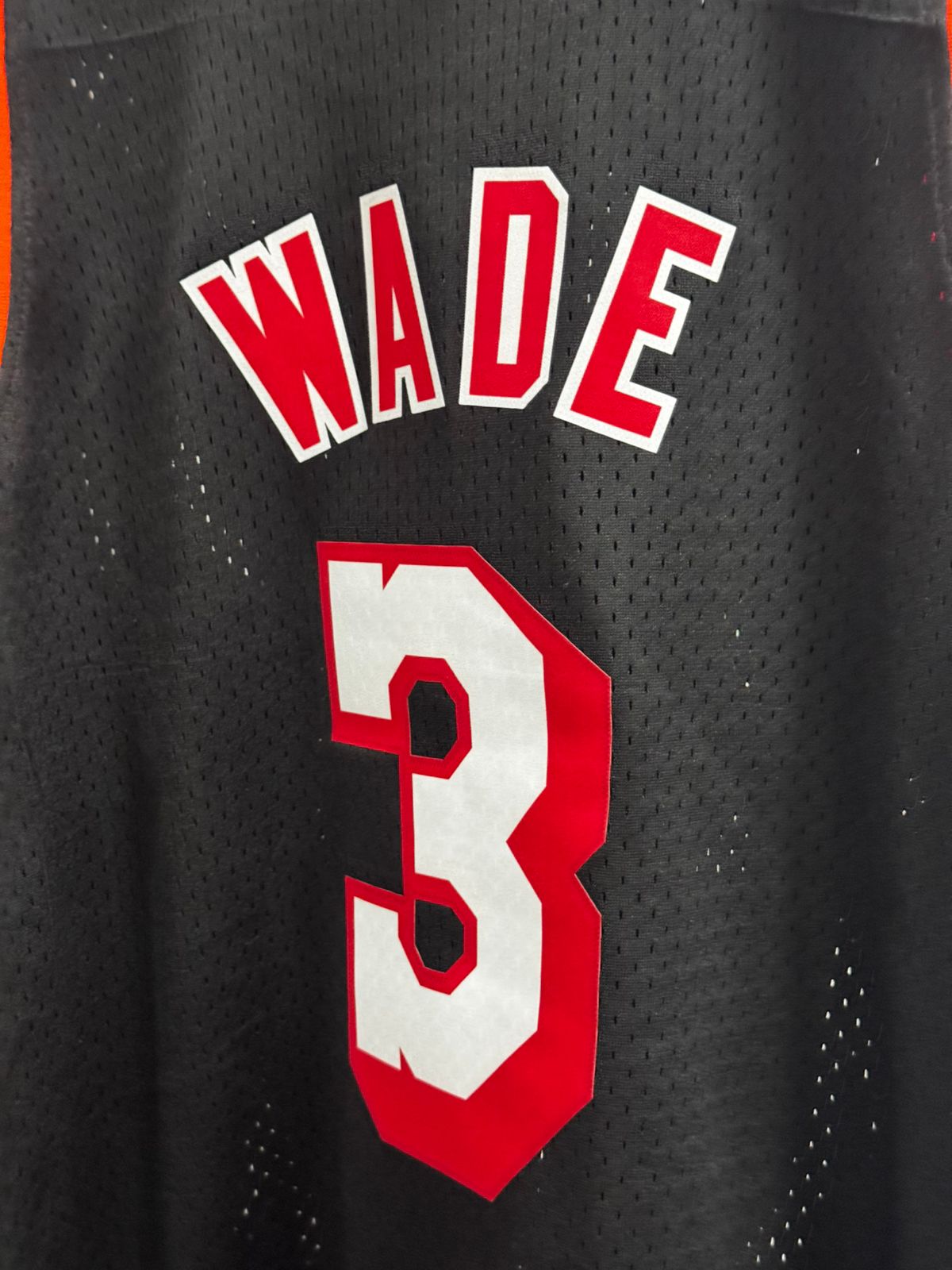 Regata NBA Miami Heat Mitchell & Ness Preto