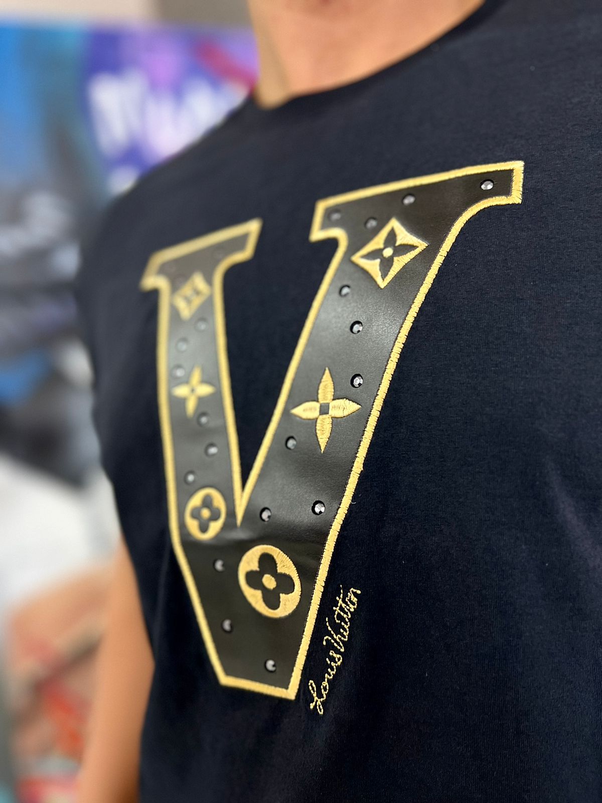 Camiseta Linha Griff Louis Vuitton Preto