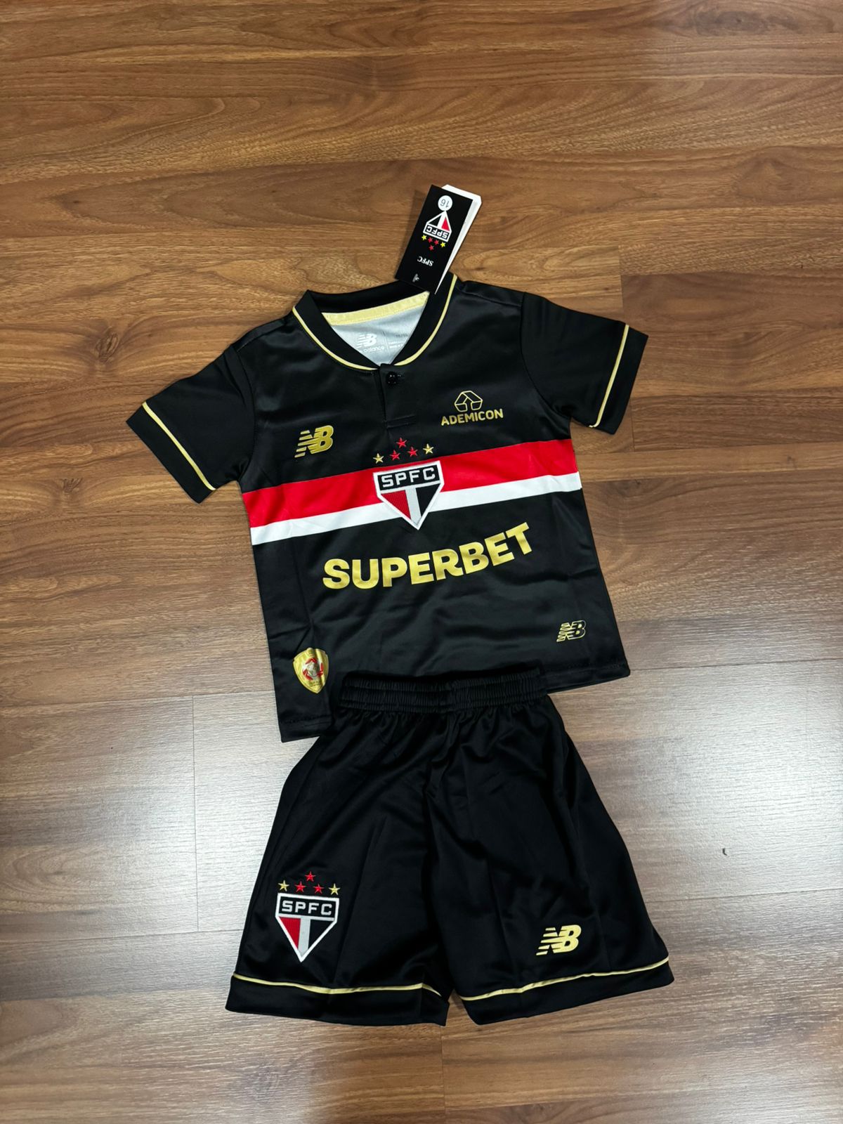 Conjunto São Paulo III 25/26 New Balance Preto